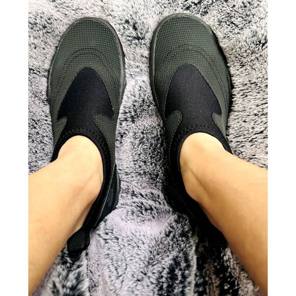 Nike Aqua Turf, Black, sz 6 - Picture 7 of 9